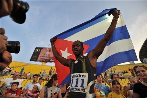 Cubano Robles gana en su primera carrera tras lesión