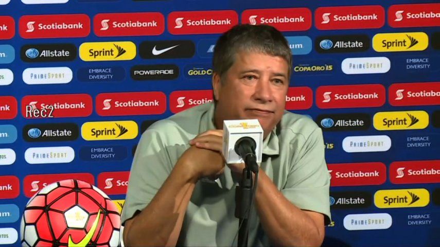 Bolillo Gómez: Panamá aflojó, se distrajo y pagó otra vez