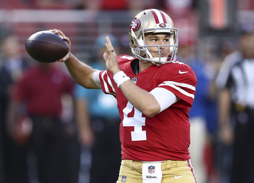 Mullens brilla en su debut; 49ers humillan a Raiders