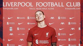 Liverpool hace oficial el fichaje de Darwin Núñez