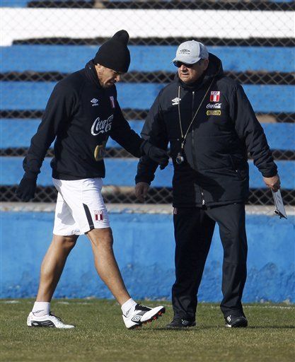 América: Markarián resguarda a Vargas en Perú