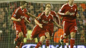Liverpool empata 2-2 con Birmingham con penal de Gerrard