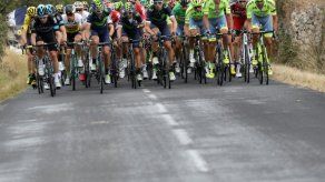 El belga Van den Broeck se baja del Tour con un hombro fracturado