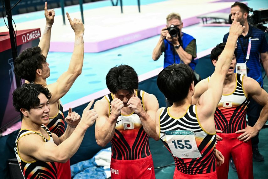 París 2024: Japón consigue oro en la gimnasia masculina por equipos