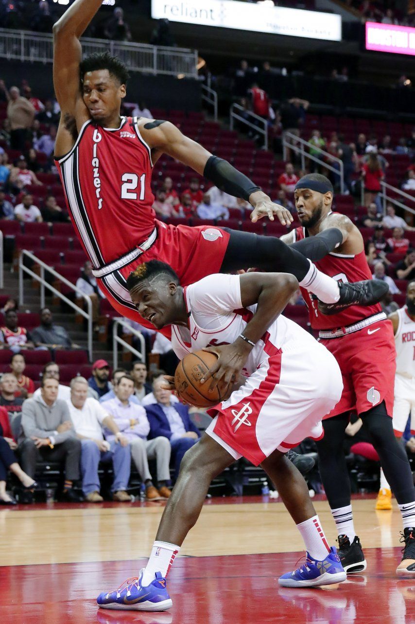 Lillard suma 25 puntos; Blazers vencen a Rockets