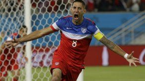 Se retira delantero de EEUU Clint Dempsey