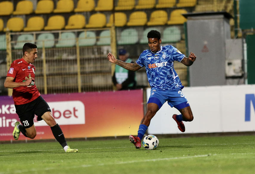 Eduardo Guerrero enfrentó al Crystal Palace en la Conference League