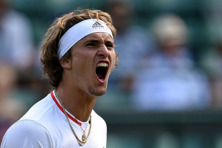 Alex gana la primera batalla de los hermanos Zverev en la ATP