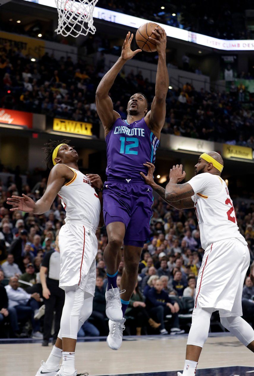 Hornets se aprovechan de Pacers y los aplastan