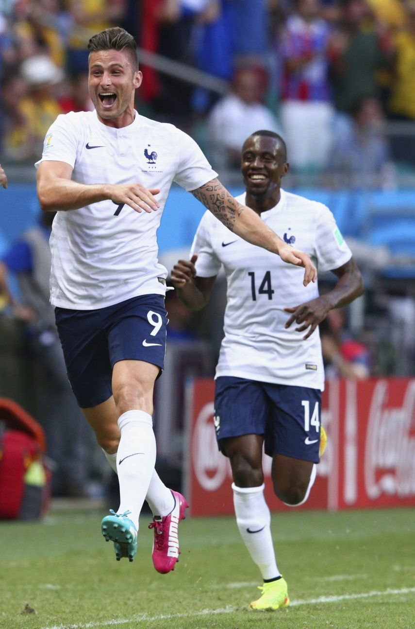 Olivier Giroud podría estar tres meses de baja