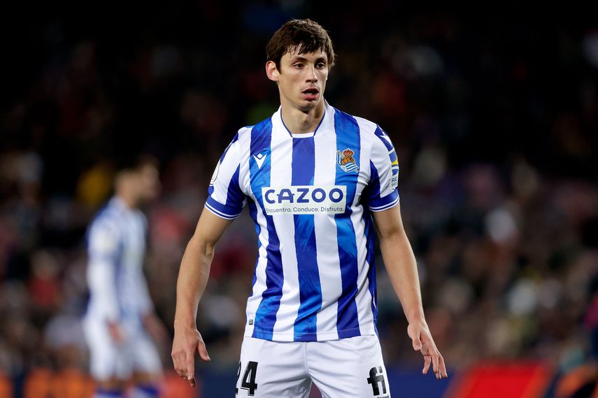 Robin Le Normand inicia trámites para poder jugar con España Robin Le Normand inicia trámites para poder jugar con España