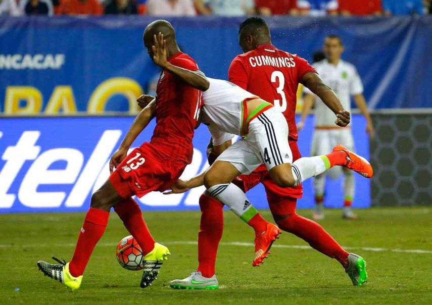 Árbitro Marc Geiger elimina a Panamá de la Copa Oro