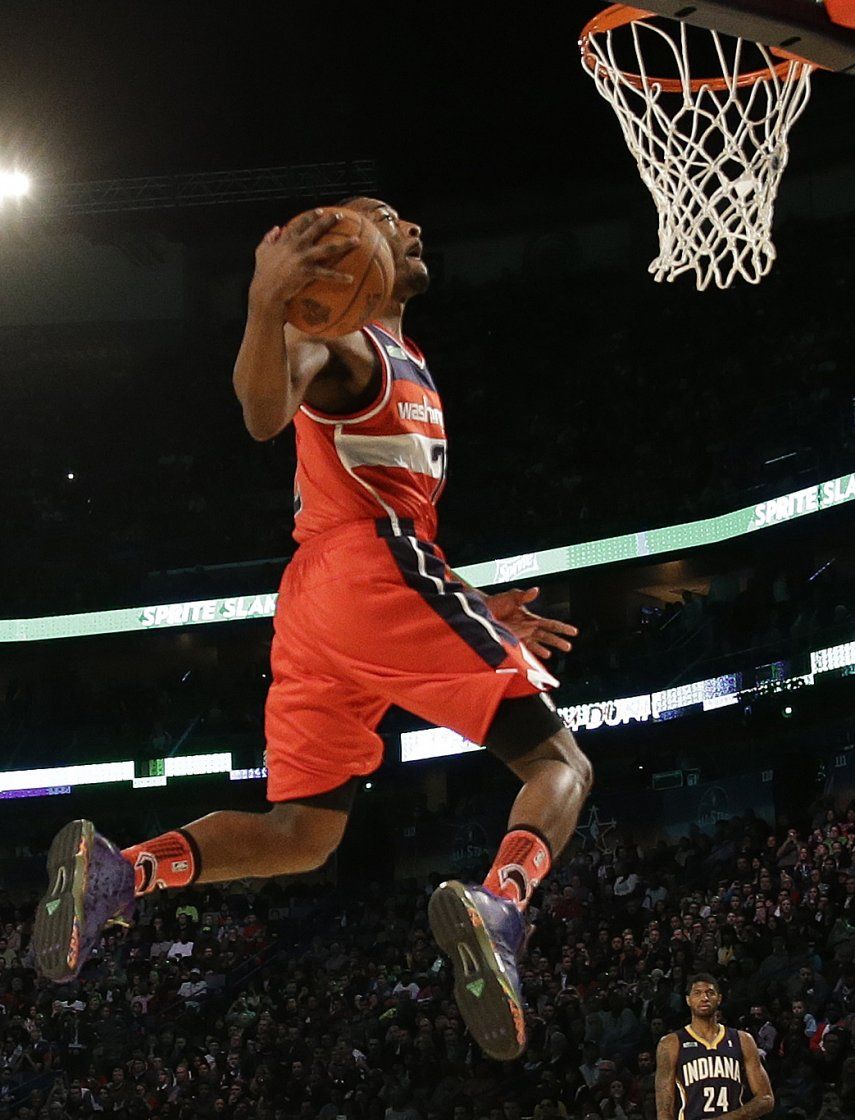 Este gana a Oeste prueba de volcadas de la NBA