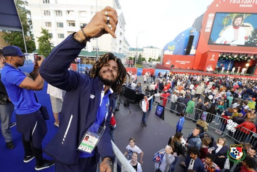 Mazinger Torres la sensación en el FIFA Fan Fest de Saransk
