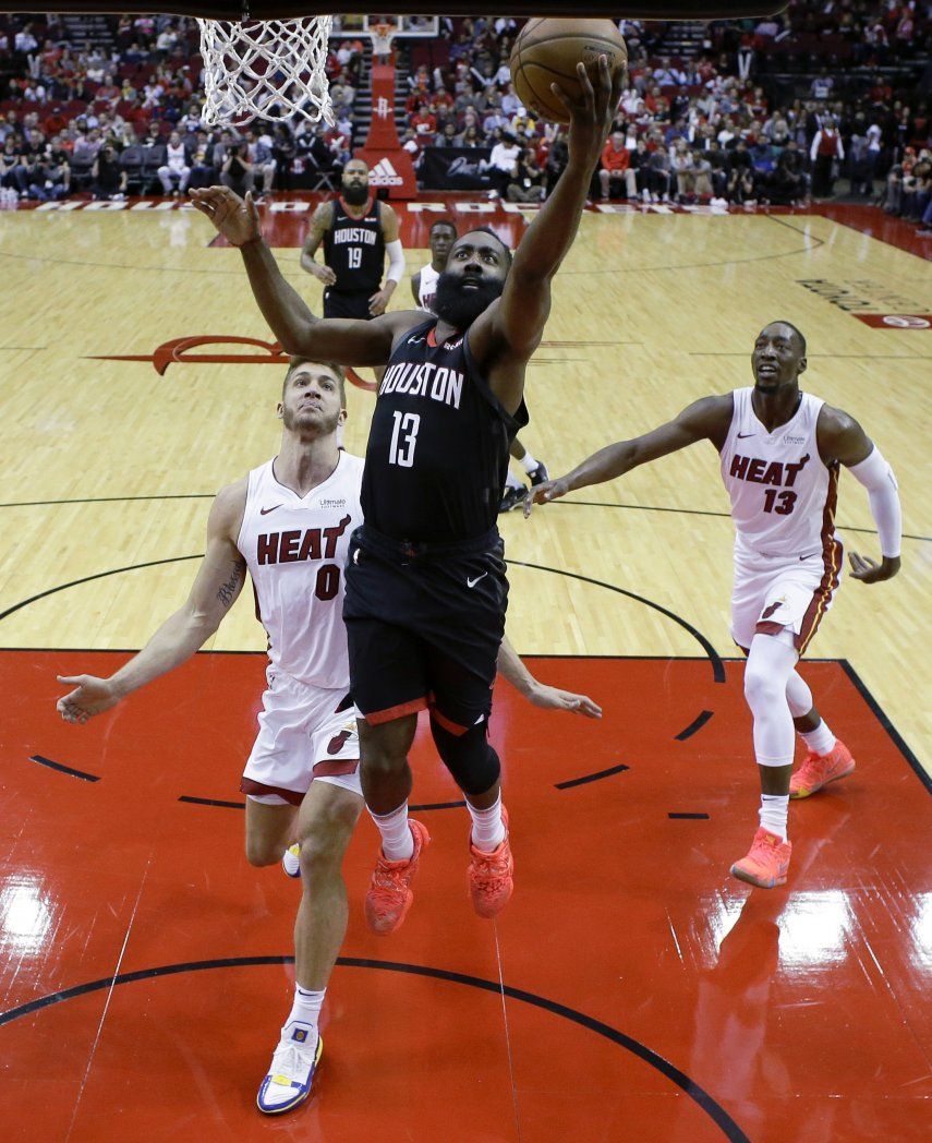 Harden y Westbrook lideran triunfo de los Rockets