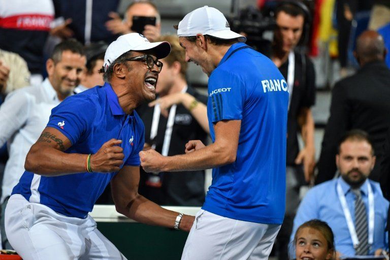 Francia deja muy herida a España en semifinal de Copa Davis