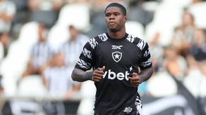 Kadir Barría y el Botafogo superaron al Chapecoense en Copa de Brasil