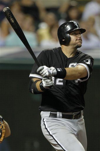 MLB: Medias Blancas 4, Indios 3; Pierzynski pega jonrón