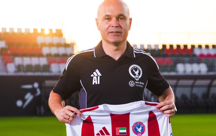 Andrés Iniesta inicia su carrera como DT en Emiratos Árabes Unidos