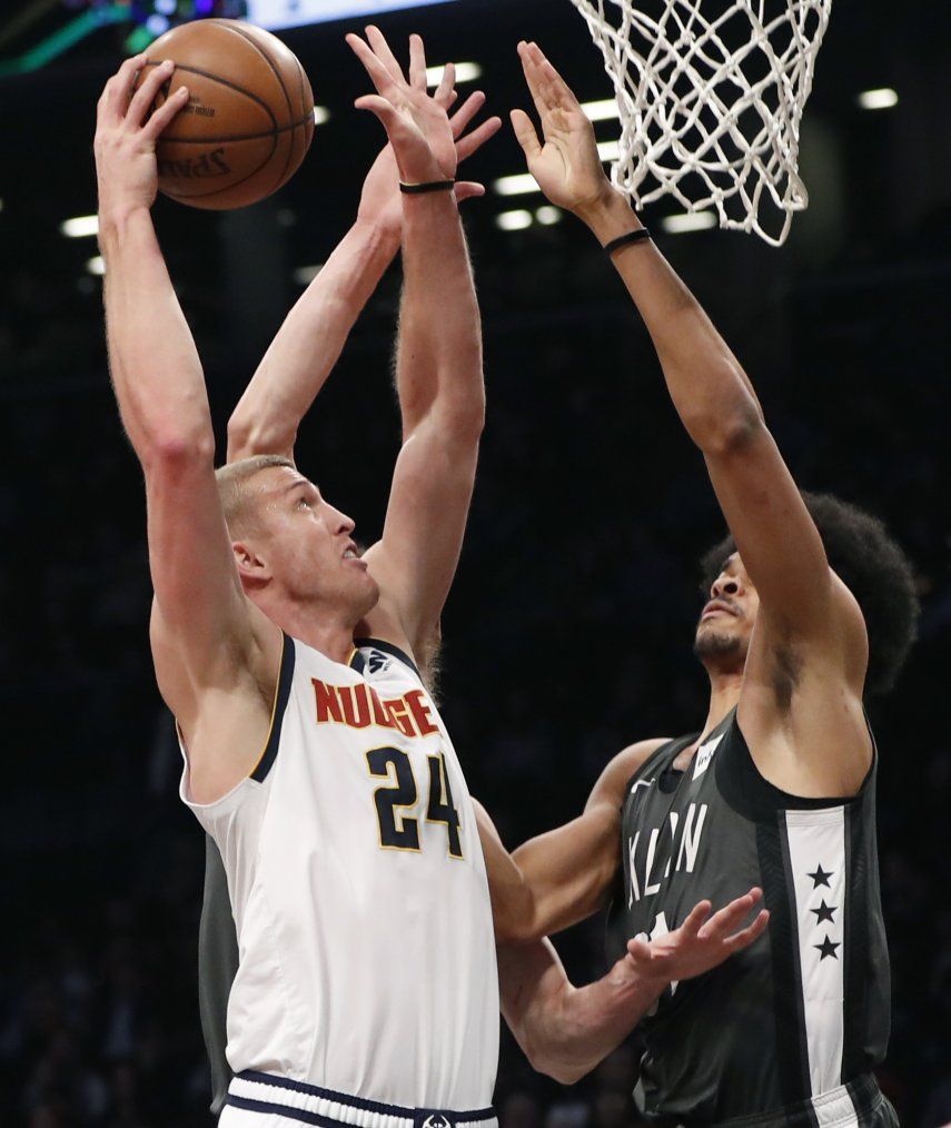 Russell anota 6 de los 19 triples de Nets ante Nuggets
