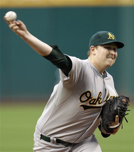 MLB: Atléticos 6, Indios 1; Cahill sigue brillando en la lomita