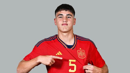 Selección de España: Pau Cubarsí integra lista para disputar amistosos