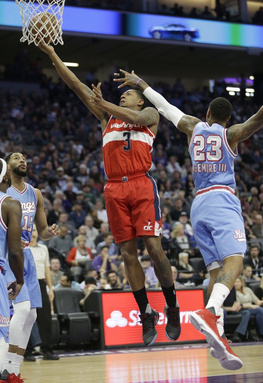 Beal anota 38 y los Wizards ganan a Kings en la prórroga
