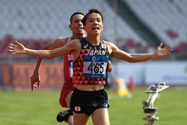 Vencedor de maratón en Juegos Asiáticos, acusado de empujar a su rival