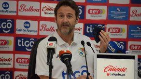 TC prende las redes con misil a Román Torres. Blas Pérez defiende a su amigo