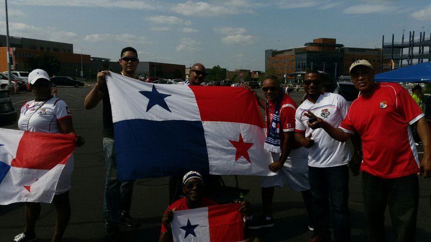 La Marea Roja apoyando a Panamá en Copa Oro