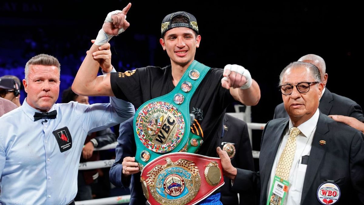 Sebastian Fundora dominó a placer a Keith Thurman en brillante defensa titular Sebastian Fundora dominó a placer a Keith Thurman en brillante defensa titular