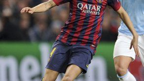 Fábregas pasa de Barcelona a Chelsea