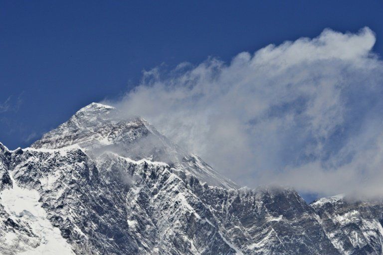 Un alpinista indio muere en el Everest, otros dos están desaparecidos