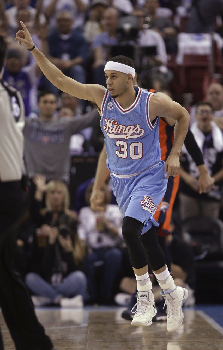 Kings ganan al Thunder con tiros libres de Gay