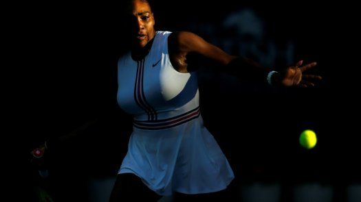 Serena Williams se retira del torneo de Miami por una lesión de rodilla