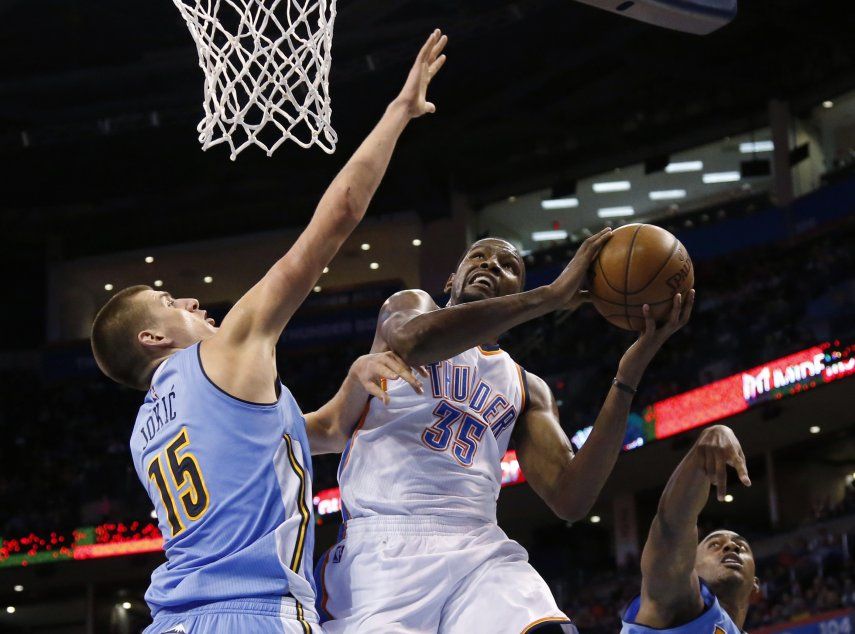 Thunder vuelve a una apretada contienda en el Oeste