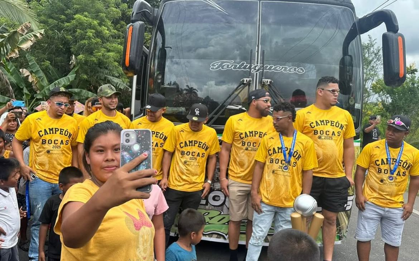 Béisbol Mayor 2025: Bocas del Toro es recibida por su gente