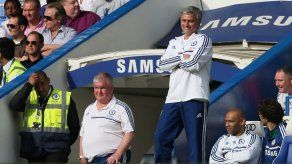 Batalla de técnicos en duelo Chelsea-Man United