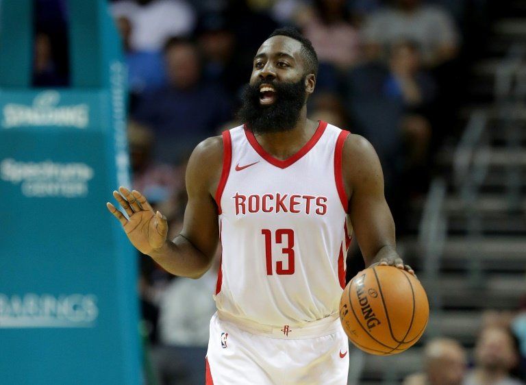 Harden sigue líder de la anotación en la NBA