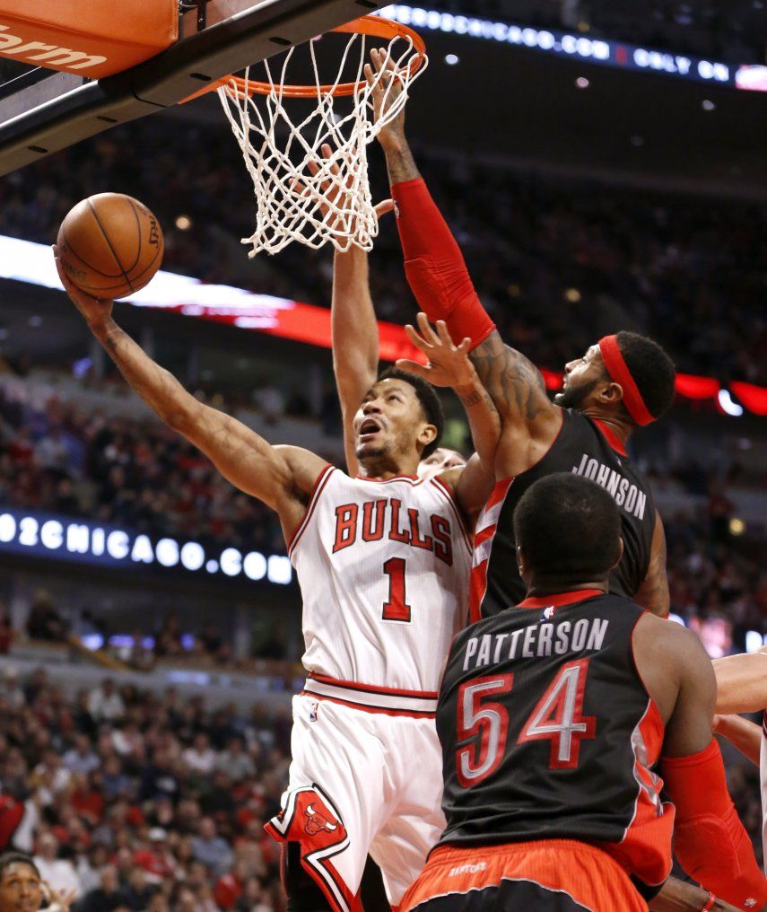 Rose, clave en victoria de Bulls sobre Raptors