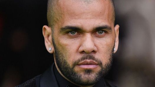 Dani Alves deposita la fianza y podrá salir de la cárcel
