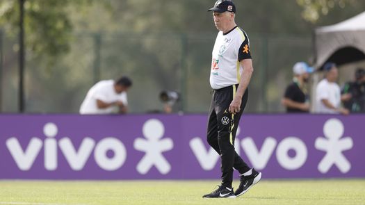 Carlo Ancelotti confía en que la selección de Brasil puede competir con los mejores del mundo Carlo Ancelotti confía en que la selección de Brasil puede competir con los mejores del mundo