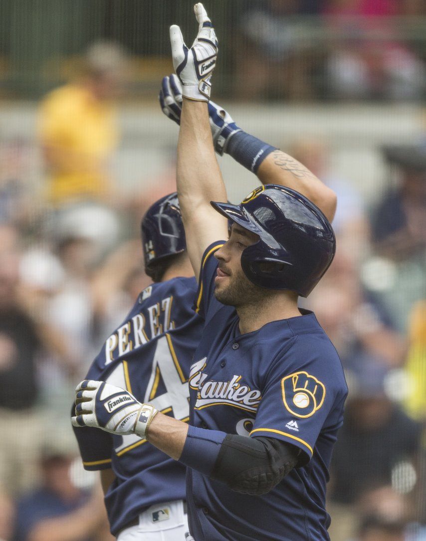Braun pega dos jonrones y Cerveceros gana cuarto en fila