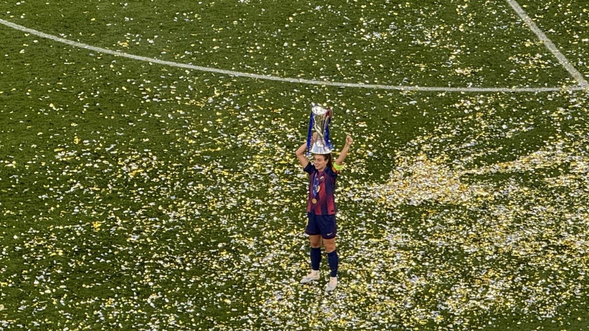 Alexia Putellas elegida la mejor jugadora de la Champions League Femenina Alexia Putellas elegida la mejor jugadora de la Champions League Femenina