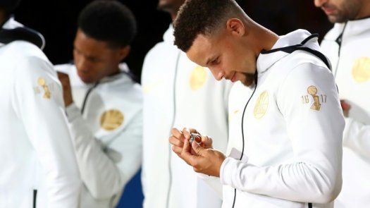 Curry y Durant claves en el triunfo de los Warriors sobre los Mavericks