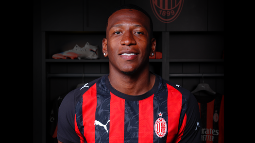 El ecuatoriano Pervis Estupiñán fichó por el AC Milan hasta 2030