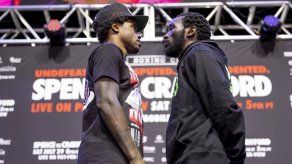 Errol Spence Jr y Terence Crawford cumplieron en la báscula