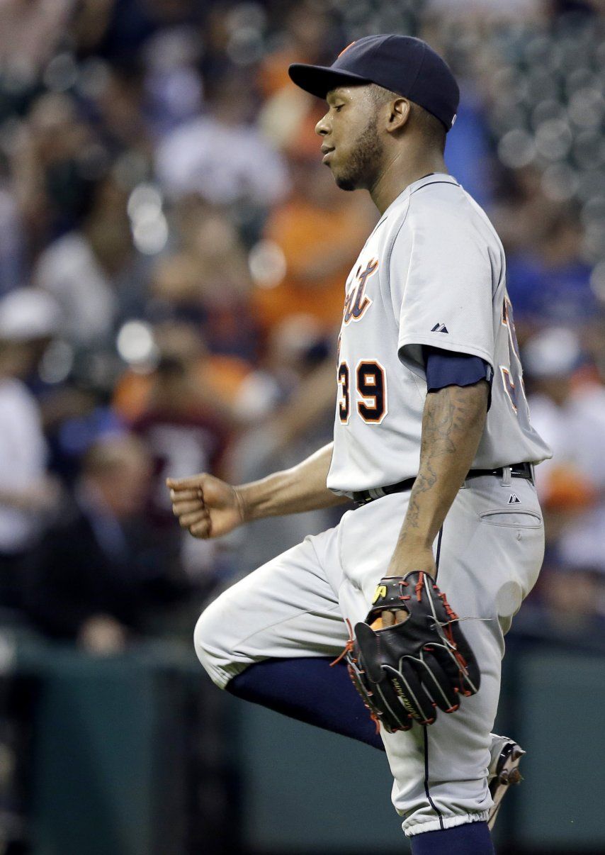 Con doble de Víctor Martinez, Tigres ganan en la 11ma