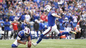 Bills vencen a Titans con gol de campo de Hauschka al cierre