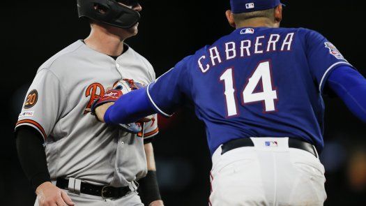 Asdrúbal Cabrera cumplirá suspensión reducida a 3 juegos